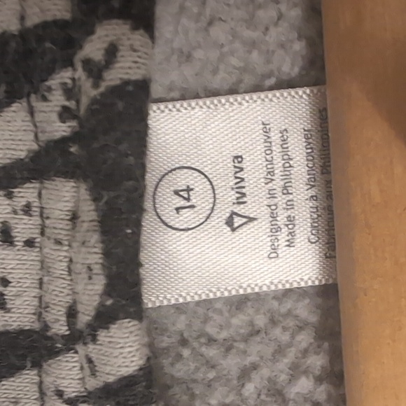 Ivivva zip up hoodie - Picture 10 of 10